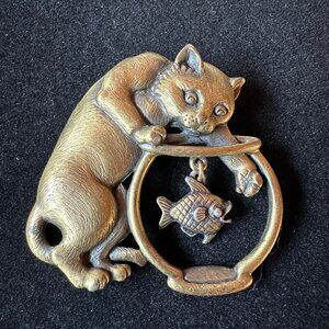 Vintage JJ Jonette Jewelry Cat and Fish Brooch - Bronze Tone Pewter